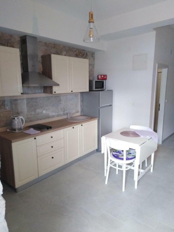 Apartment Iris Drasnice Luaran gambar